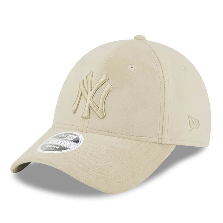 New Era WMNS Leather 9Forty Light Beige Cap