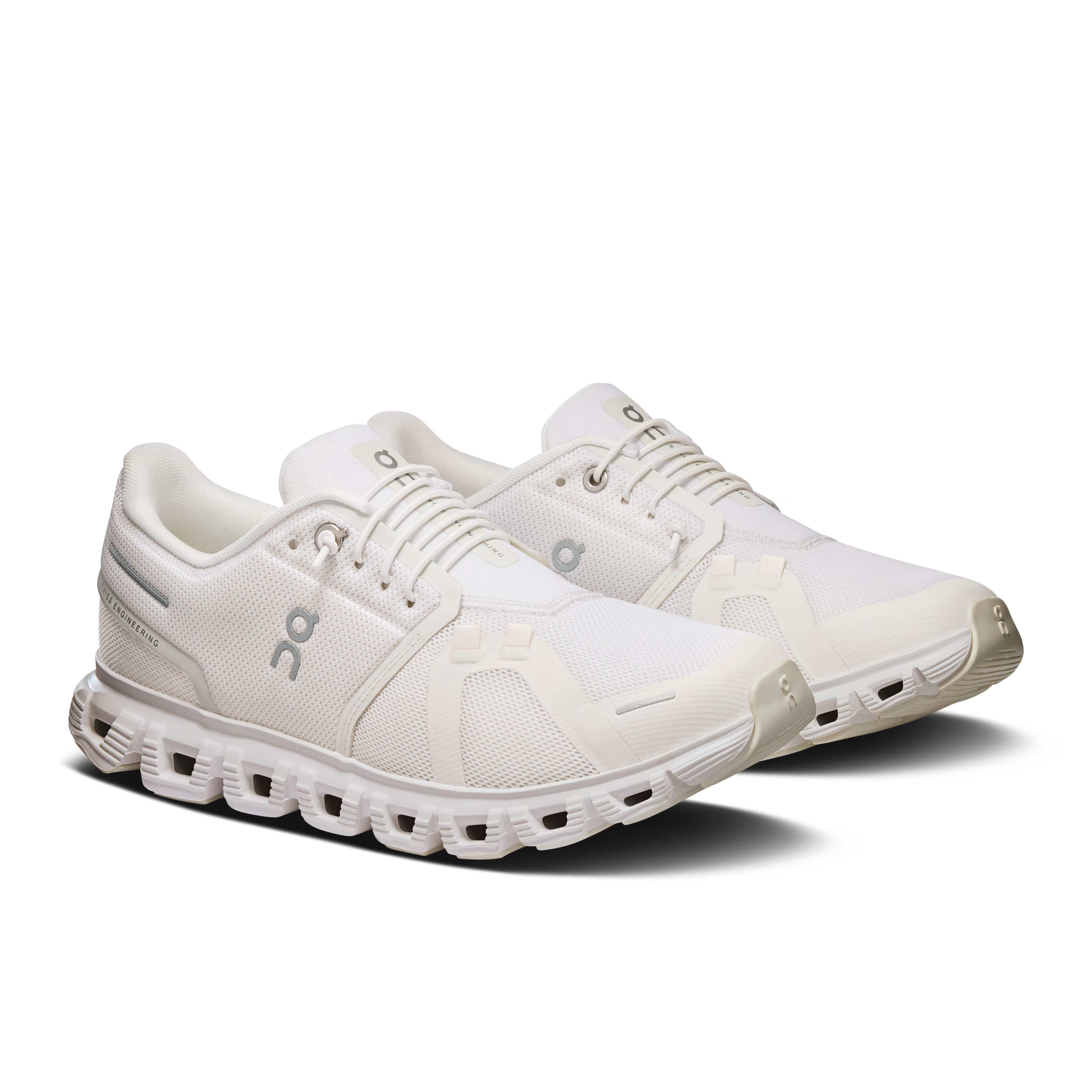 On Cloud 6 Women White / White