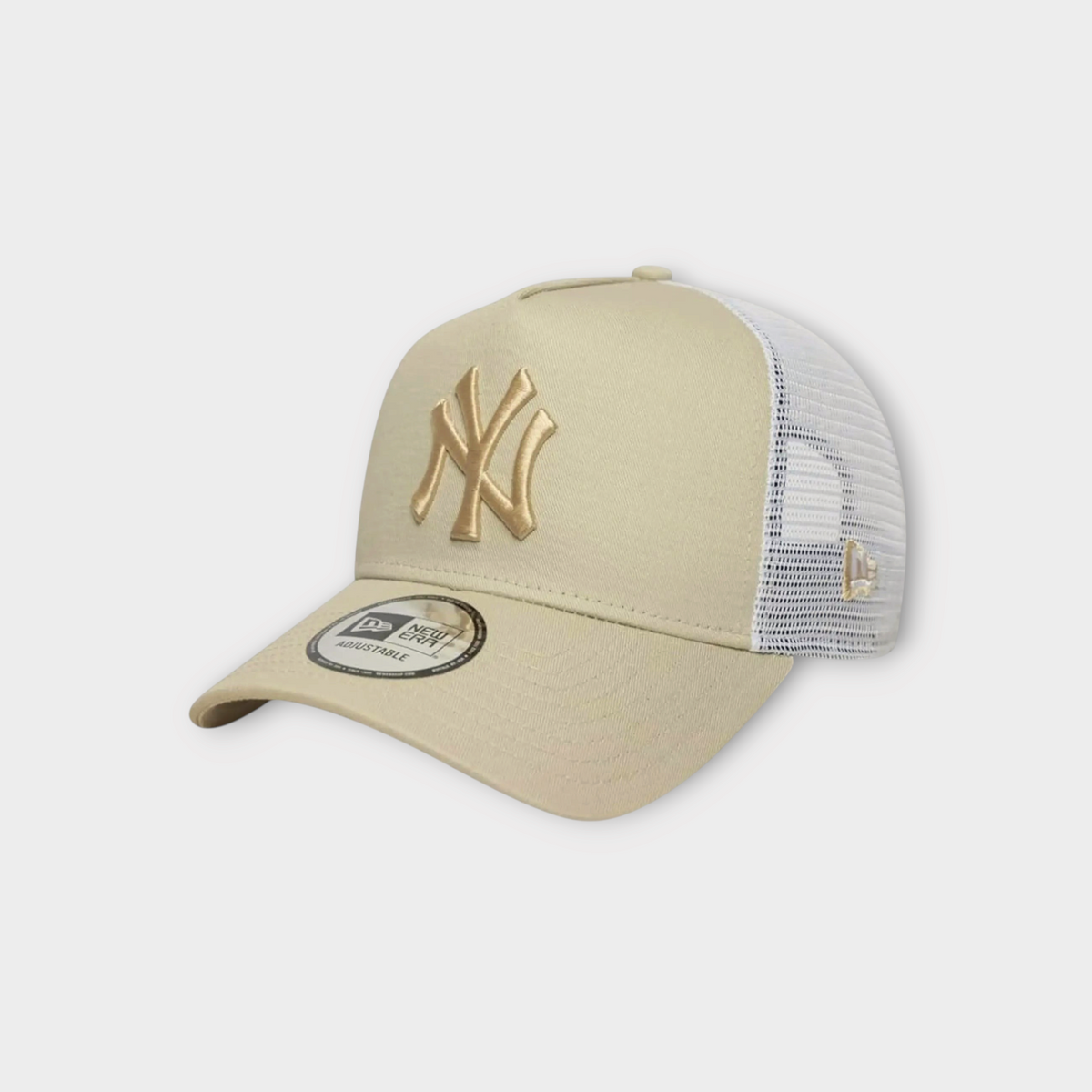 Drop New Era light beige trucker cap with white mesh back and embroidered New York Yankees logo